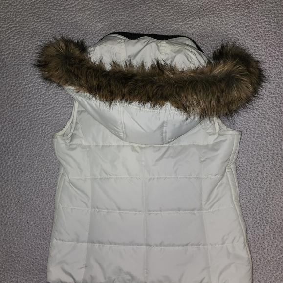 Cold Water Creek , White , Faux Fur , Vest Jacket - Picture 7 of 16